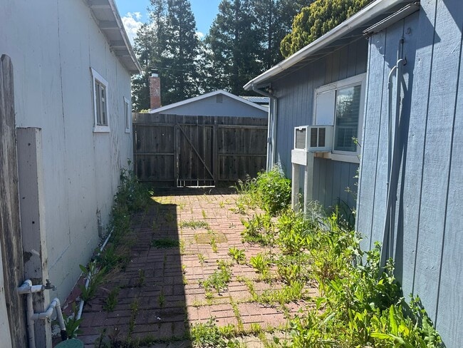 12500 New Ave in San Martin, CA - Building Photo - Building Photo