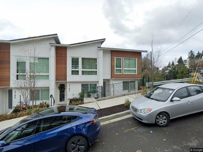 2101 NE 88th St in Seattle, WA - Building Photo - Building Photo