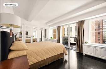 40-44 E 61st St in New York, NY - Building Photo - Building Photo