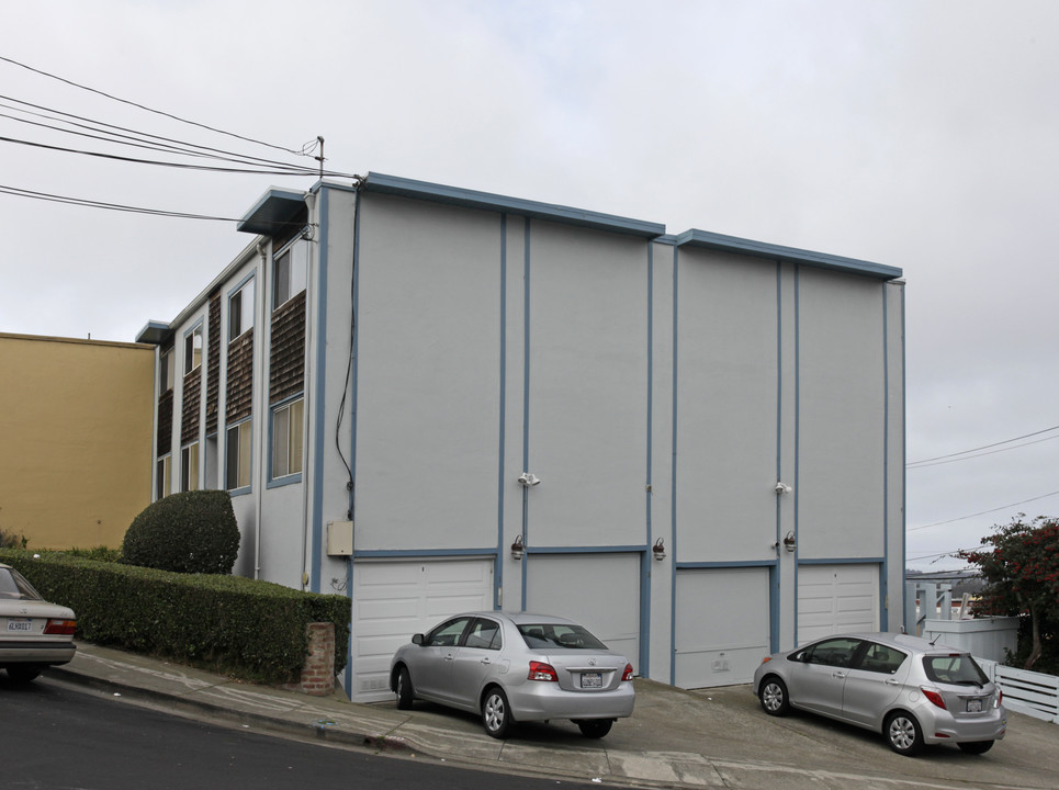 40 Chelsea Ct in Daly City, CA - Building Photo