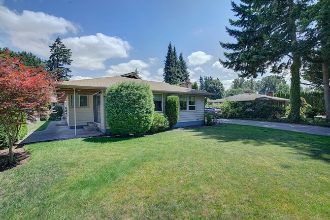 property at 2432 Jones Ave NE