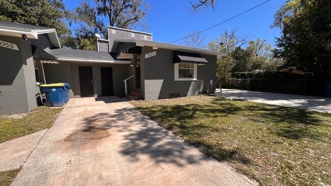 property at 9049 Jefferson Ave