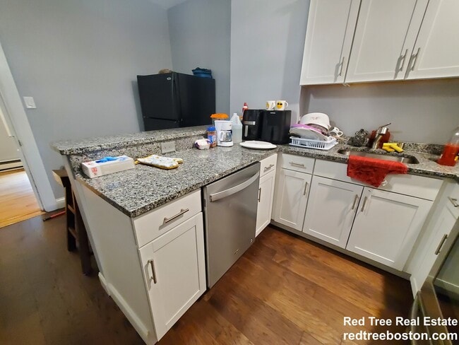 846 Huntington Ave, Unit 3 in Boston, MA - Foto de edificio - Building Photo