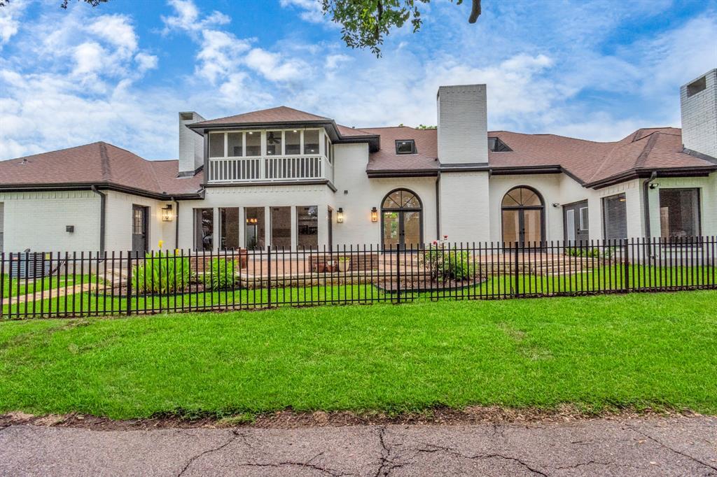 8006 Harbor Point Dr in Houston, TX - Building Photo