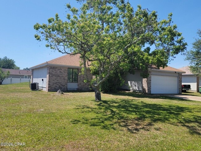 3727 Greentree Pl in Panama City, FL - Building Photo - Building Photo