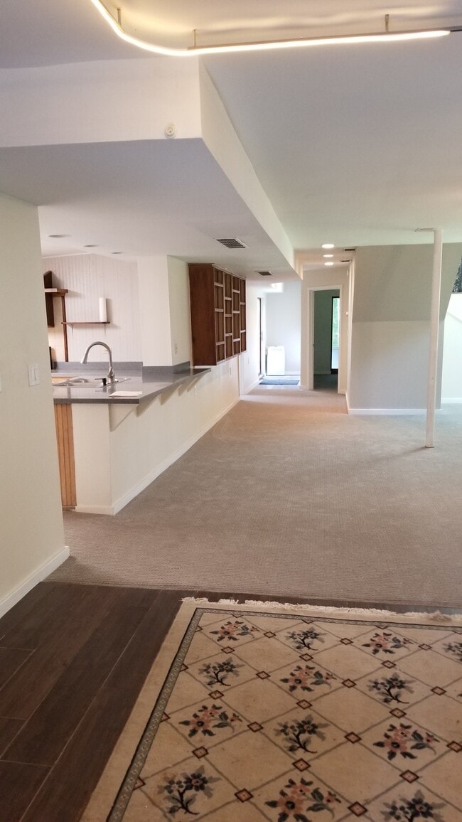 4015 Oakwood Dr in Lake Geneva, WI - Building Photo - Building Photo