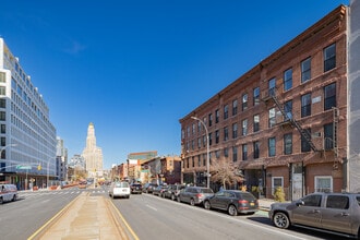 105 4th Ave in Brooklyn, NY - Building Photo - Building Photo