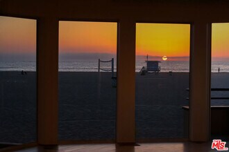 3505 Ocean Front Walk in Marina Del Rey, CA - Building Photo - Building Photo