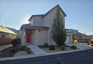 933 Floral Ridge Way in Sparks, NV - Building Photo