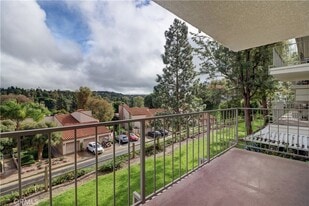 3363 Monte Hermoso, Unit 2C in Laguna Woods, CA - Building Photo