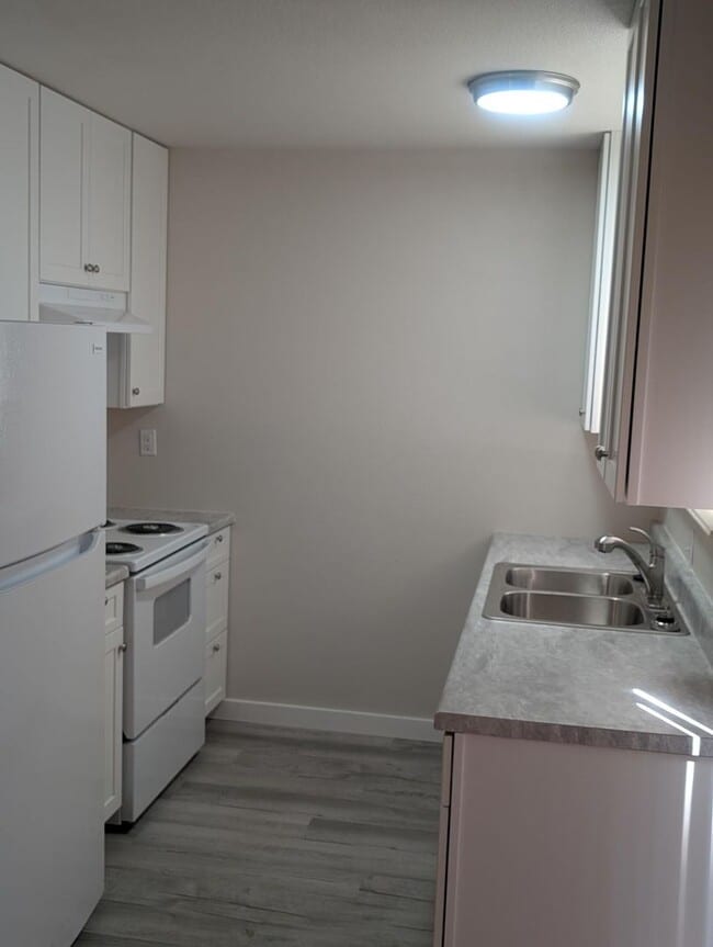 property at 1125 Delphinium D