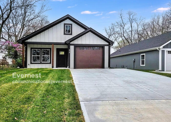 912 S Pope Ave in Independence, MO - Building Photo
