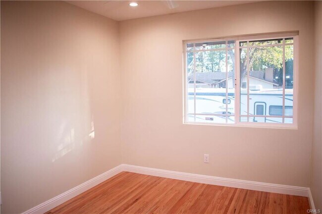 18643 Tulsa St in Los Angeles, CA - Building Photo - Building Photo