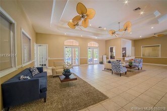 5570 NW 61 St-Unit -918 in Coconut Creek, FL - Building Photo - Building Photo