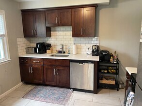 720 -722 Louis Ave, Unit 720 in Royal Oak, MI - Building Photo - Building Photo