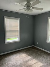 1035 Virginia St in Mexico, MO - Building Photo - Building Photo