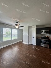 21615 Westover Ct in Peculiar, MO - Building Photo - Building Photo