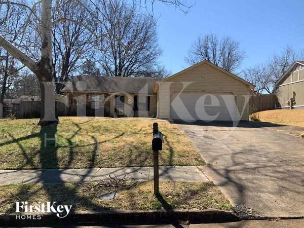 5291 Bruton Ave in Memphis, TN - Foto de edificio