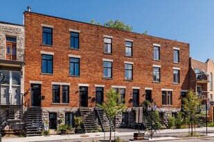 3424 Saint-Antoine Rue O in Montréal, QC - Building Photo