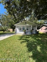 2818 White Ave in Jacksonville, FL - Building Photo