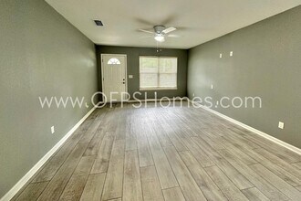 245 Averitt Pl in Crestview, FL - Building Photo - Building Photo