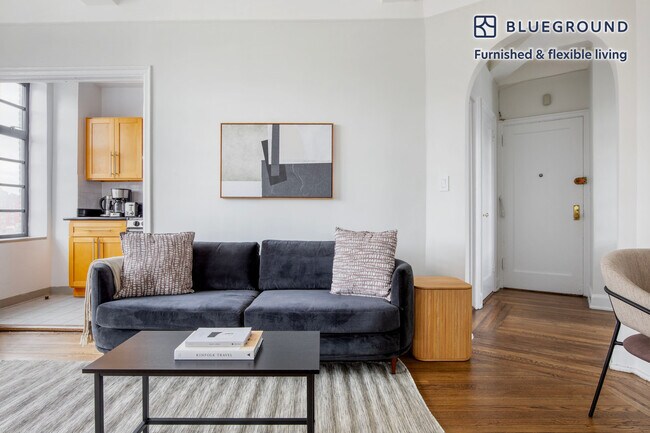 10 Sheridan Square in New York, NY - Building Photo - Building Photo