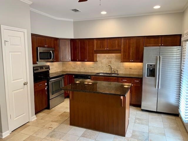 property at 3200 Bellefontaine St