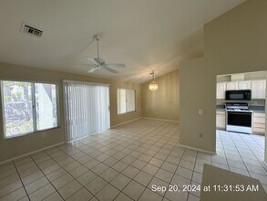 2717 Sungold Dr in Las Vegas, NV - Building Photo - Building Photo