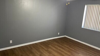 3700 N Pine Island Rd, Unit 310 in Sunrise, FL - Building Photo - Building Photo