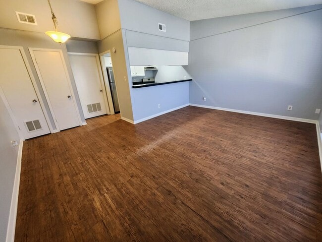 608 W 51st St in Austin, TX - Foto de edificio - Building Photo