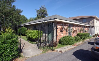 1928-1932 Hickory Ave Apartments