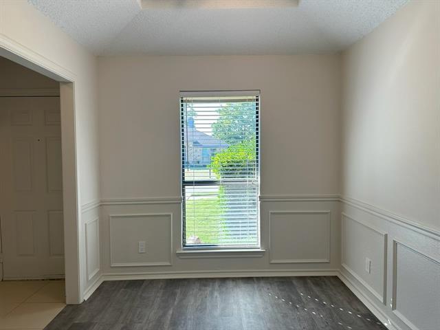 2033 Espinosa Dr in Carrollton, TX - Building Photo - Building Photo