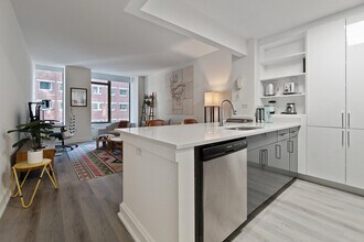 10 Hanover Square in New York, NY - Building Photo - Building Photo