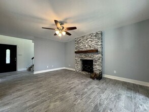 1413 Amberley Forest Rd in Virginia Beach, VA - Building Photo - Building Photo