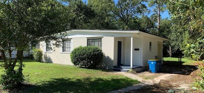 property at 5240 Bunche Dr