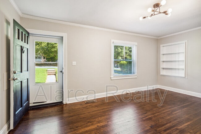 1127 Skyview Rd in Charlotte, NC - Building Photo - Building Photo