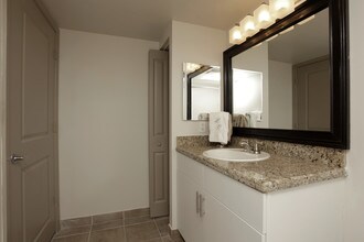 Camden Las Olas in Fort Lauderdale, FL - Building Photo - Building Photo