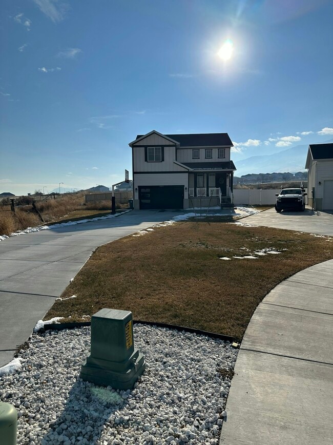 property at 3083 S Yellow Bill Dr