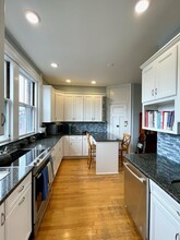 261 Beacon St, Unit 61 in Boston, MA - Foto de edificio - Building Photo