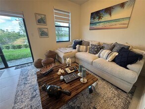 631 NW 204th St in Miami, FL - Building Photo - Building Photo