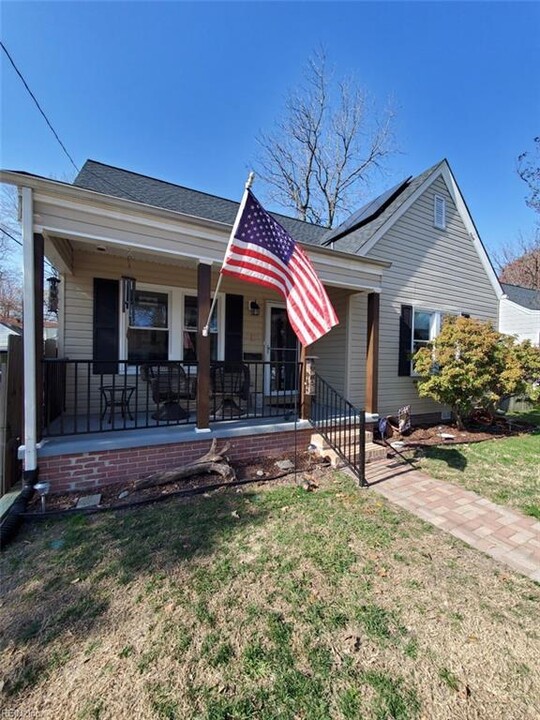 3727 Abingdon Cir in Norfolk, VA - Building Photo