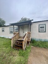 310 Madison Ave in Woodward, OK - Building Photo