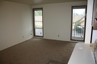 Riverside Apartments Cottage Grove Or Apartments For Rent