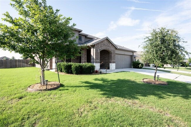 property at 625 Topaz Ln