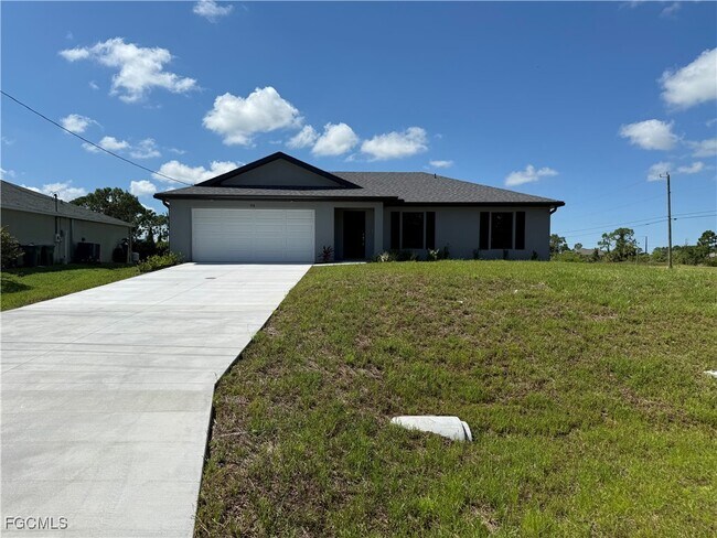 property at 918 NE 33rd Ln