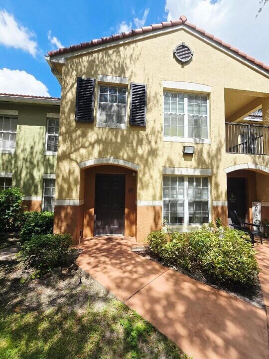 10294 Fox Trail Rd S in West Palm Beach, FL - Building Photo