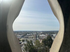 2404 Wilshire Blvd in Los Angeles, CA - Building Photo