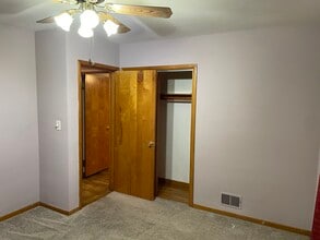 660 Fairhaven Dr in Hamilton, OH - Building Photo - Building Photo