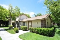 Building Photo - Foxwood Furnished Apartamentos in San Diego, California
