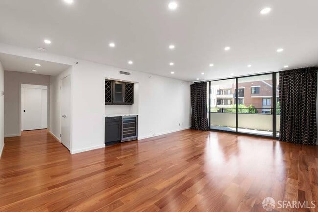 property at 101 Lombard St